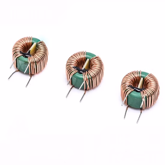 Кабель с медной проволокой и синфазным дросселем с нанокристаллическим тороидальным сердечником и большой индуктивностью.